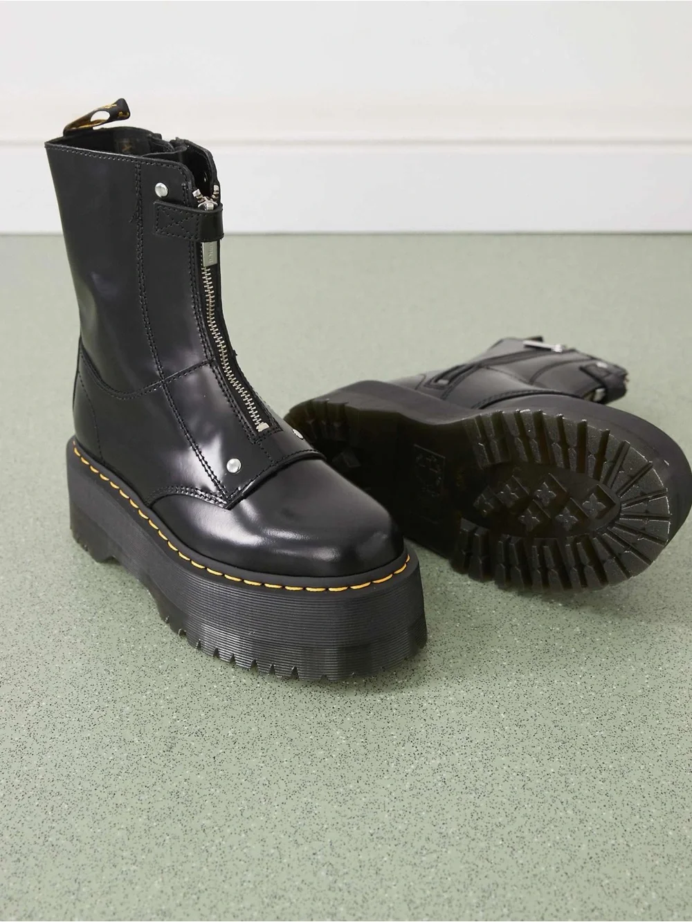 Dr Martens Jetta Hi Max Leather Platform Boots